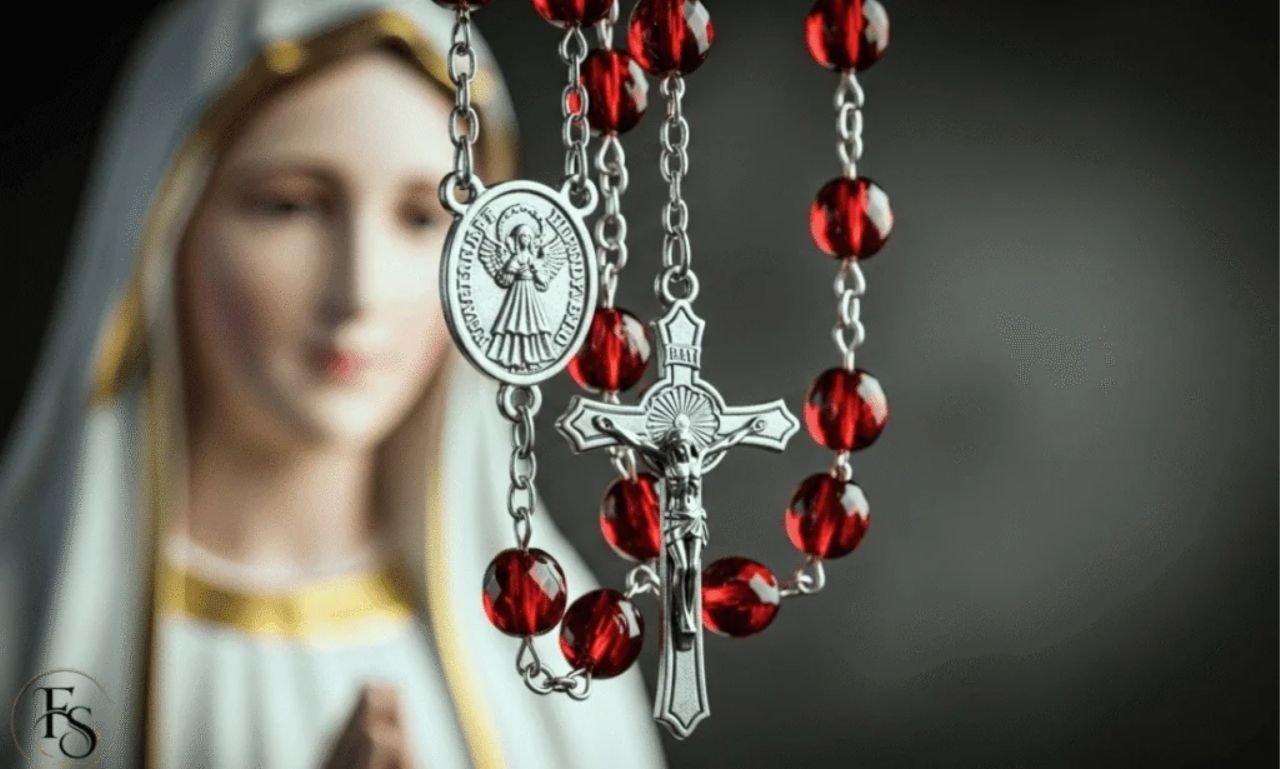 Prayers after the Rosary for peace, healing, strength, family, and guidance.
